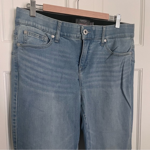 Torrid Flared Blue Jeans - Size 14 - Picture 2 of 6
